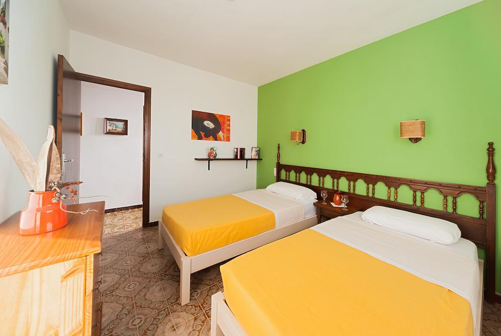 Apartamentos Casa Blanca Miami Playa Quarto foto